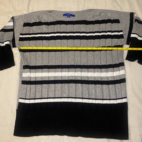 Apt. 9 Gray Black White Stripe Banded Bottom Womens L Sweater 3/4 Sleeve Rib EUC - Picture 7 of 9